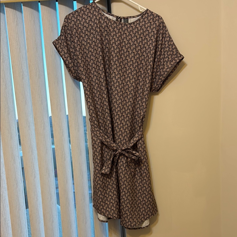 Patterned Short Sleeve Dress